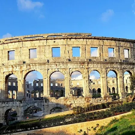 Excellence Dom wakacyjny *