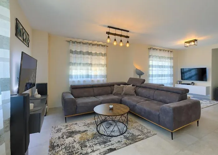 Excellence Dom wakacyjny *