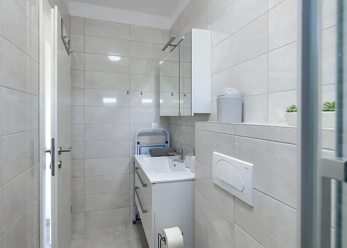 펜션 Excellence 풀라